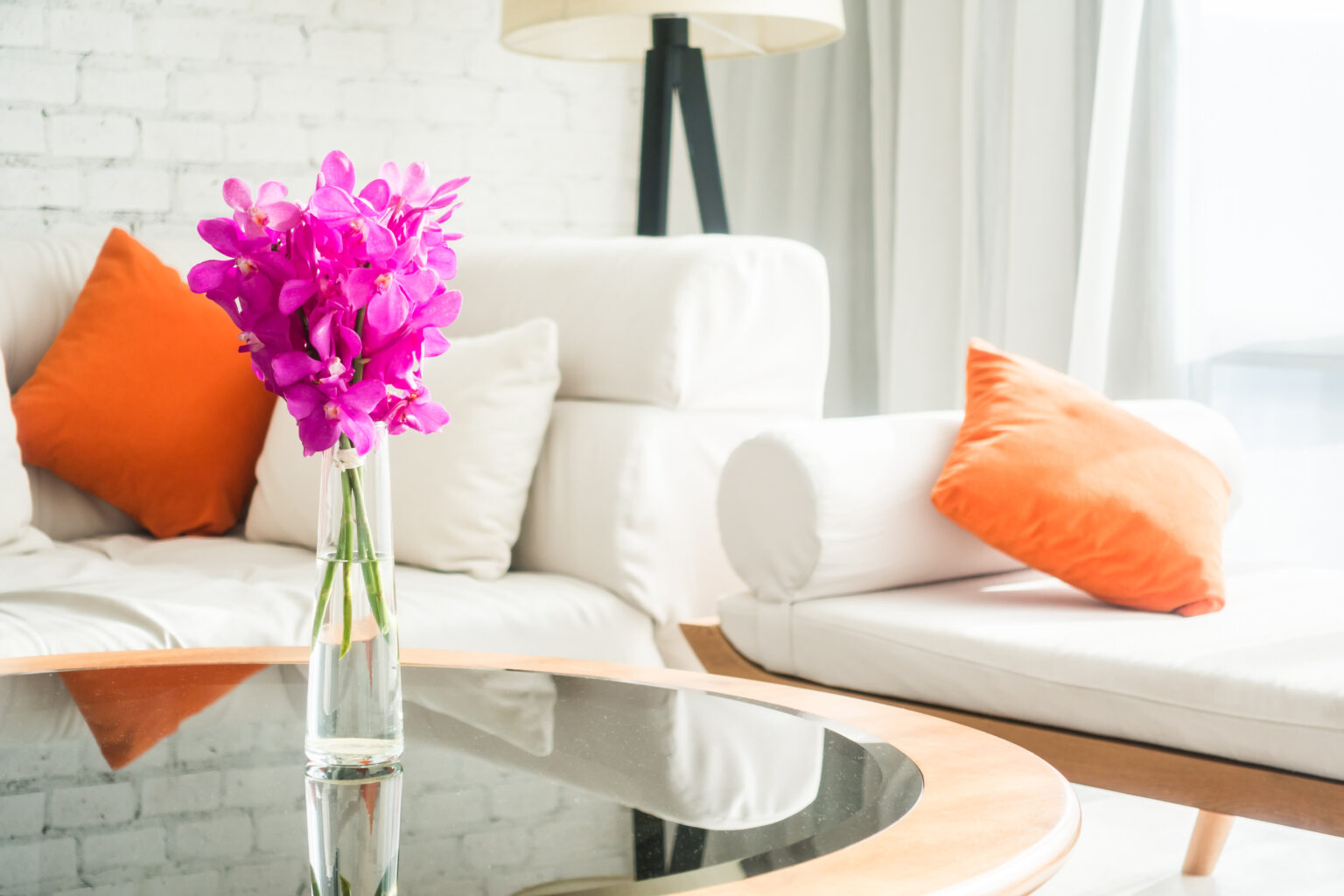 Staging a House on a Budget: Impress Buyers in Tower Hamlets